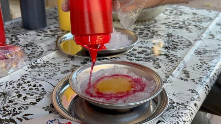 Adanada dağdan kar getirdi, tabağını 50 TLden satmaya başladı