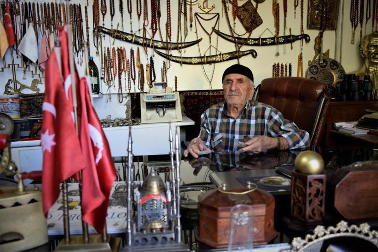 Elazığlı Eskici Yaşar hayat hikayesiyle dinleyenleri şoke ediyor Allah rızası için verdiği 2,5 lira hayatını değiştirdi