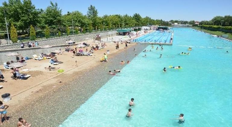 Eskişehir Büyükşehir Belediyesi Kentparkta ne var, nasıl gidilir, giriş ücreti ne kadar, su gösterileri havuzu saat kaçta başlıyor