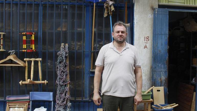 Hepsi el emeği göz nuru: Adananın tarihi sembolleri ahşap maketlere dönüşüyor