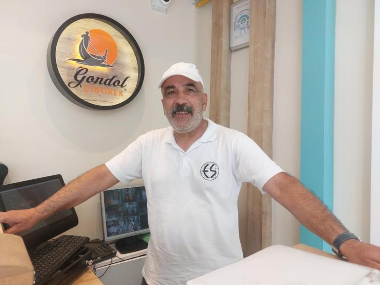 Eskişehirde yaz sıcağına meydan okuyan lezzet: Çibörekçinin zorlu mesaisi devam ediyor