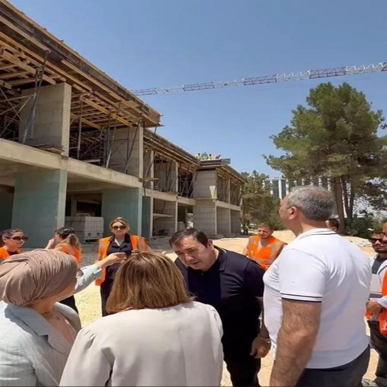 Gaziantepin göbeğinde inşa ediliyor: Türkiyenin en büyüğü olacak