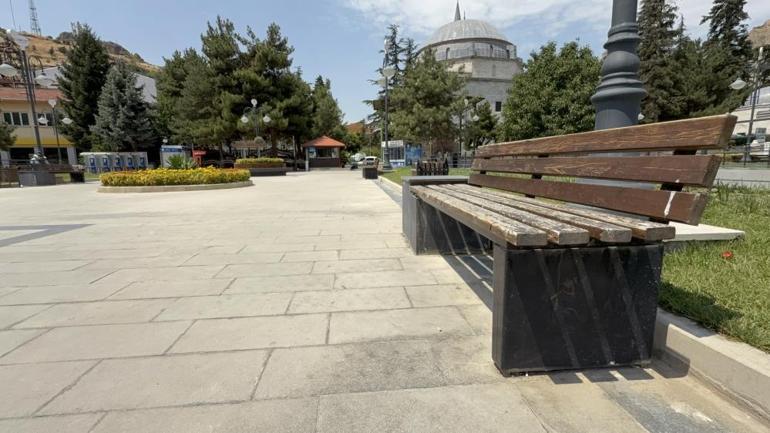 Tokatta 90 yılın sıcaklık rekoru kırıldı Sokaklar bomboş kaldı, şehirde yaşam durma noktasına geldi
