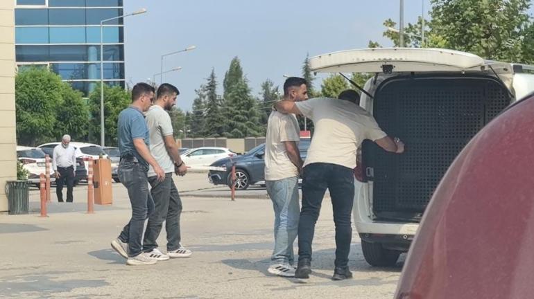 Bursa’da film gibi hırsızlık Çaldıkları kasadan çıkanlar şoke etti