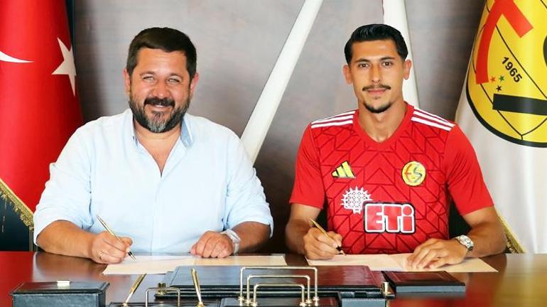 Eskişehirsporun yeni sağ beki hayırlı olsun