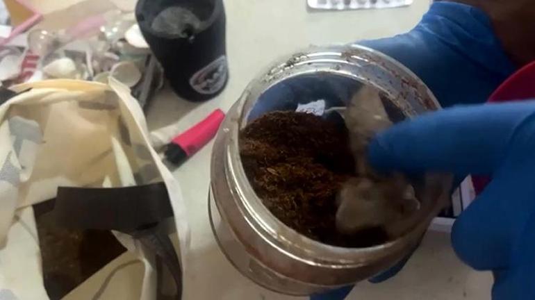 Adanada narkotikten nokta atışı operasyon Kuru fasulye kovasında gizlenmiş