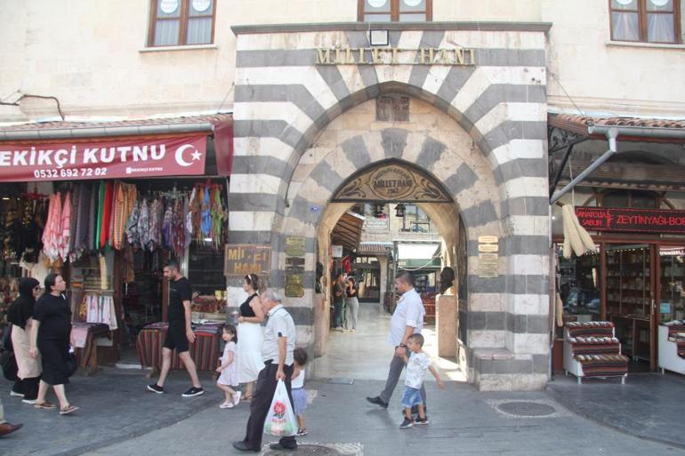 Türkiyenin yeni uğrak merkezi Gaziantepte büyük yoğunluk yaşanıyor