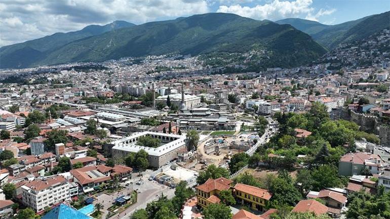 Bursalılara otopark müjdesi Tarihi bölgede açıldı, saatlik ücret belli oldu