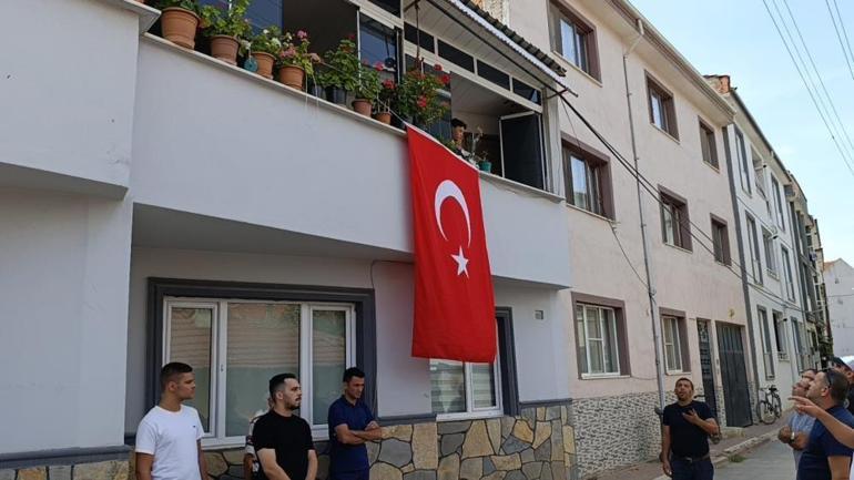 İzmirde polise silahlı saldırı Şehit ateşi Bursaya düştü Anne yüreği dayanmadı