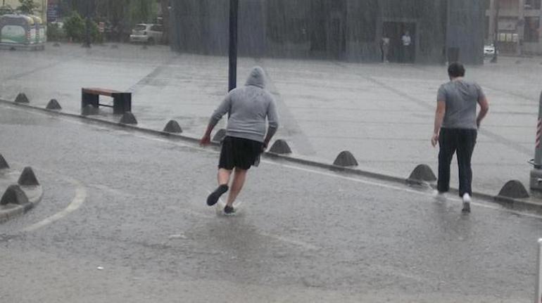 Meteorolojiden Samsunun 4 ilçesine flaş uyarı Kuvvetli geliyor