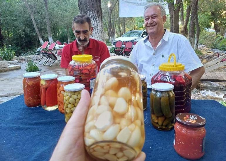 Doğal şifa kaynağı Araban sarımsağıyla hazırlıyor: Herkes sıraya giriyor
