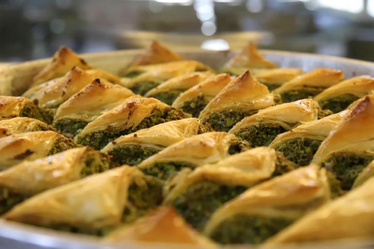 Gastronominin başkentinde Adan Zye her şey var Yemekleri ve tatlıları adeta damak çatlatıyor