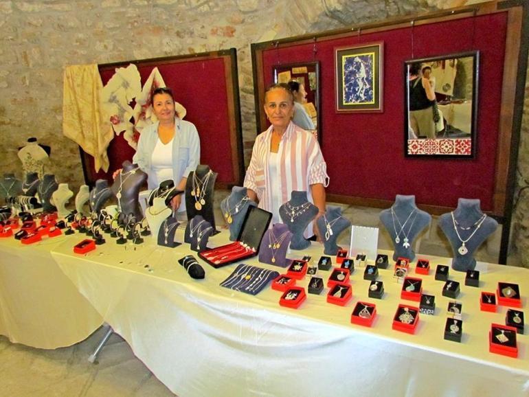 Çeşmenin tarihi kalesi emeğin sergisi oldu