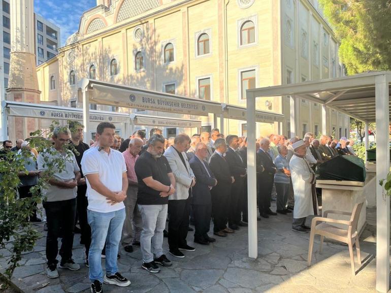 Bursanın duayen gazetecisi Engin Özpınar hayatını kaybetti