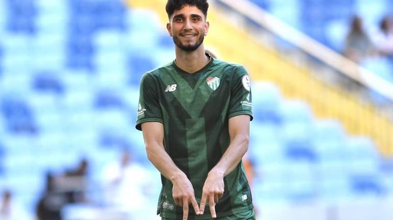 Muhammet Demir yoksa Emirhan Gedikli var Bursasporda Adem Çağlayan bu kez değiştirdi