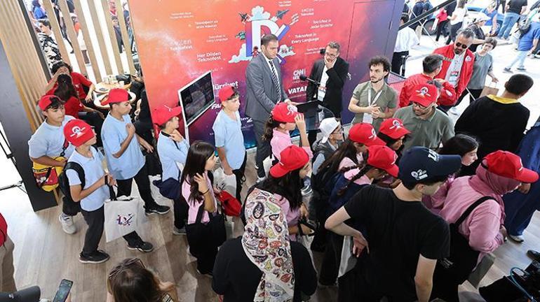 TEKNOFEST’te Demirören Medya standına yoğun ilgi