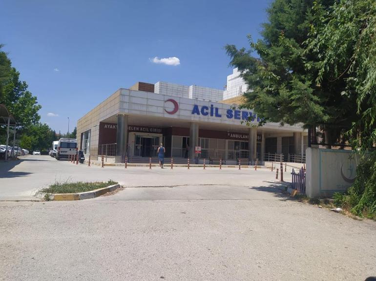 Denizlide zehirlenme şüphesi 50 hastane personeli acil servise koştu