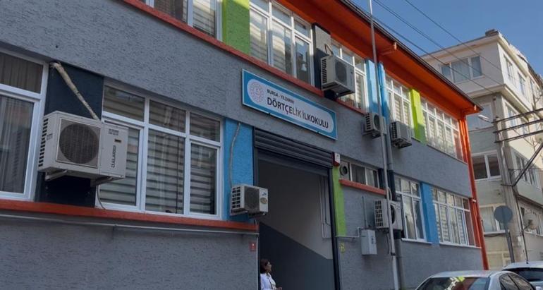 Bursada ilkokulda dehşete düşüren olay Öğrencinin parmağı koptu, derste kanlar içinde öylece bekledi