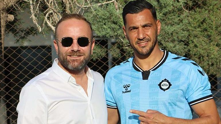 Altayda yeni kriz patladı Futbolu bırakıp geri döndü, TFF onay vermedi