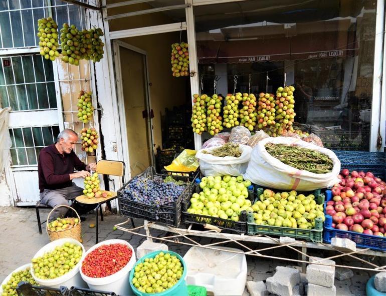 İpe diziliyor, 3 ay tazeliğini koruyor Kilosu 100 TL’den alıcı buluyor