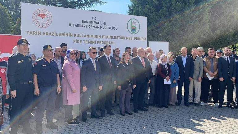 Bartın’da çiftçiye dev destek 300 bin fide dağıtıldı