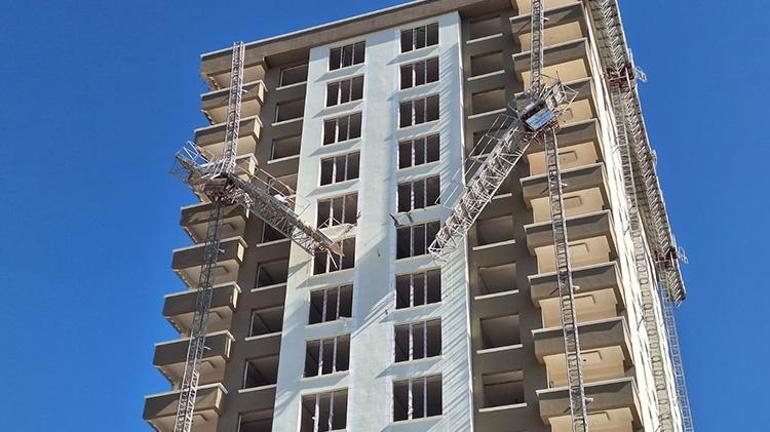 Ankarada inşaatçı kuzenlerin acı ölümü Asansörlü platform 12nci katta ortadan ikiye ayrıldı