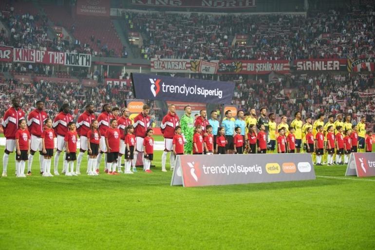 Samsunspor rekor kırdı Fenerbahçe maçı sonrası tarihe geçti