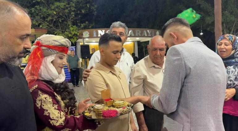 Şanlıurfada aşk mesafe tanımadı, ayrı ülkelerde aynı anda nişan yapıldı