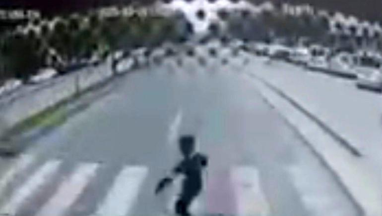Otobüs şoförünün refleksi faciayı önledi