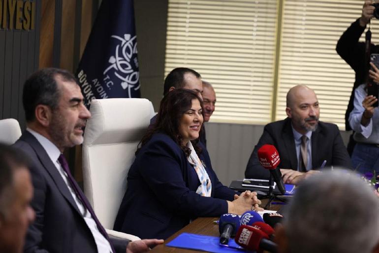 Aydın Sökeye 3,2 milyar TLlik dev yatırım Tarihinin en büyük ulaşım yatırımını alıyoruz