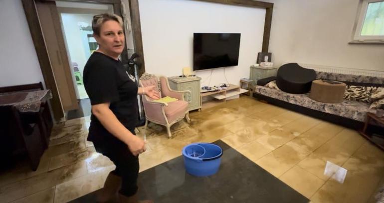 Kuvvetli yağış etkisini gösterdi Yollar göle döndü, altyapı çöktü, uçaklar havaalanına inemedi