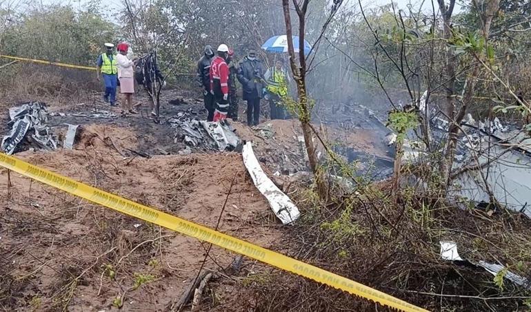Kenya’nın başkenti Nairobide uçak düştü: 11 kişi öldü