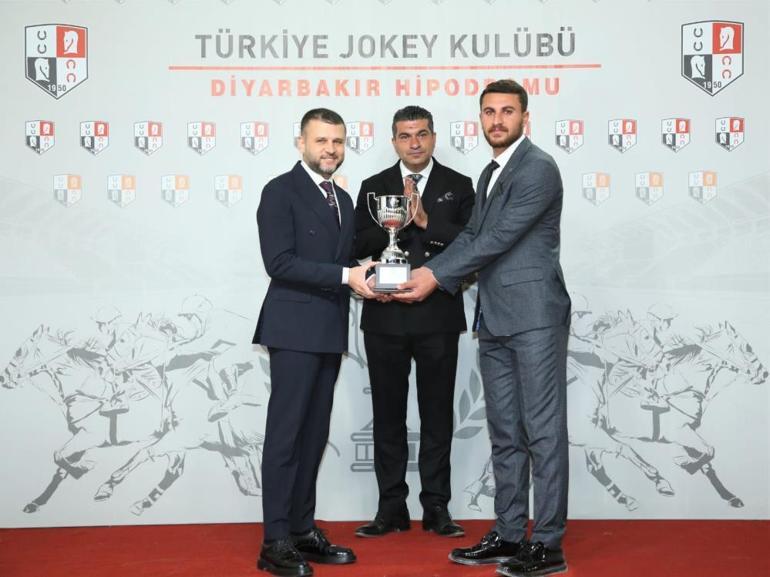 Diyarbakırda bir ilk Menabinoğlu birinciliğe ulaştı