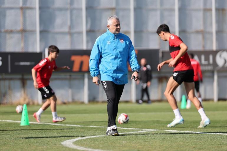 Sivasspor, Manisa FK maçı öncesi harekete geçti