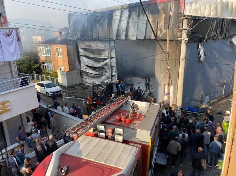 Kocaelide parfüm deposunda yangın: 6 can kaybı var