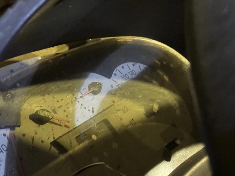 Zonguldak’ta feci kaza: Aracın motoru metrelerce ileri savruldu, hız kadranı 200’de takılı kaldı