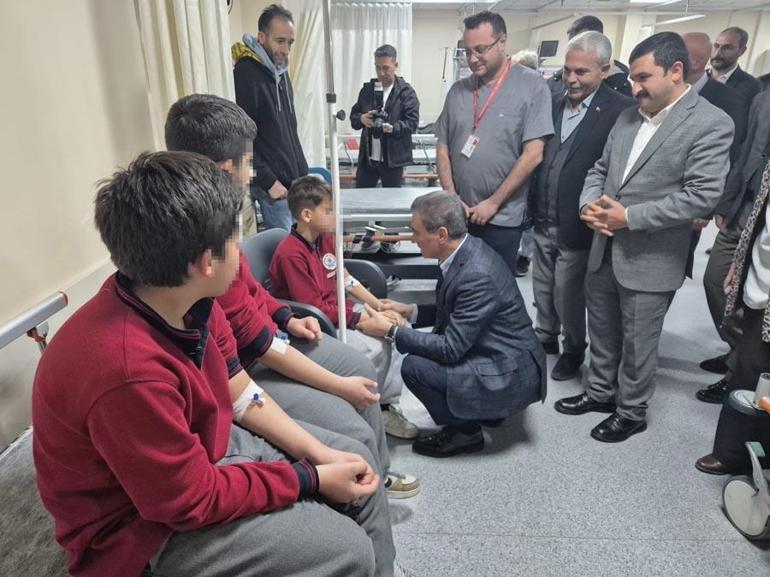 Zehirlenme haberi Gümüşhane’den geldi Pansiyona dışarıdan getirdikleri pideyi yiyen 29 öğrenci hastaneye kaldırıldı