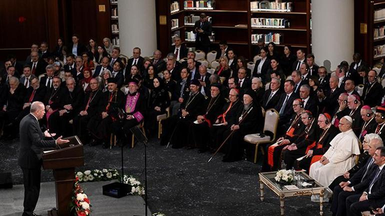 Cumhurbaşkanı Erdoğan ve Papa 14. Leo, dünyaya mesajlarını Cihannüma Salonundan verdi