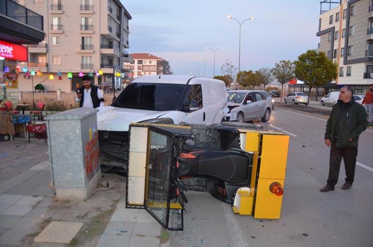 Aksaray’da 3 araca çarpan alkollü sürücü, sağlık çalışanına Beni morga götürün dedi
