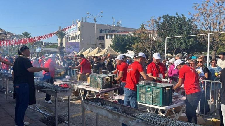 Antalyada bugün başladı Tonlarcası ücretsiz veriliyor, vatandaşlar akın etti