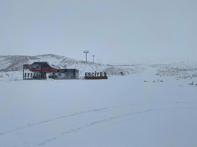 Kayseride sezon için hazırlıklar tamam: Kar yağışı da geldi