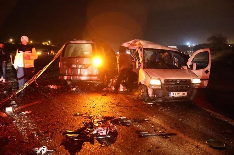 Mardin Ömerli’de 3 aracın karıştığı kazada 4 ölü, 5 yaralı