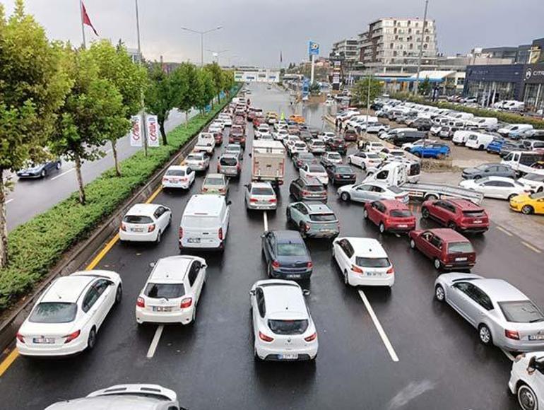 Dünya birincisi Türkiyeden Trafik raporunda zirve şaşırtmadı ama süreler korkuttu: İşte o 4 il