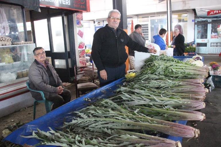 Karaciğer dostu sebze pazarda yoğun ilgi görüyor Fiyatları 50-100 TL arasında değişiyor