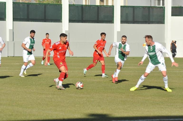 Bursasporda Ertuğrul İdris Furat, İlhan Depe ve Muhammet Demir bombası