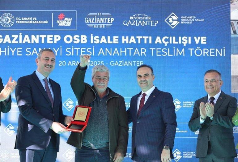 İslahiyede 80 iş yeri depremzede hak sahiplerine teslim edildi Bakan Kacır: Depremden etkilenen illerimiz ve vatandaşlarımız her daim önceliğimiz oldu