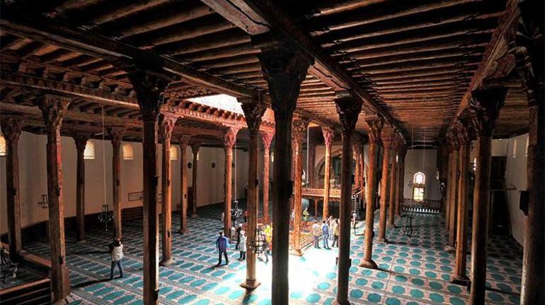 Konya’nın Tarihi Eşrefoğlu Camisi dünya mirası oldu