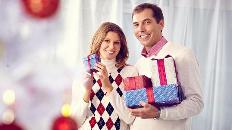 Kadına ve Erkeğe Yılbaşı Hediyeleri: Kişiye Özel Seçenekler