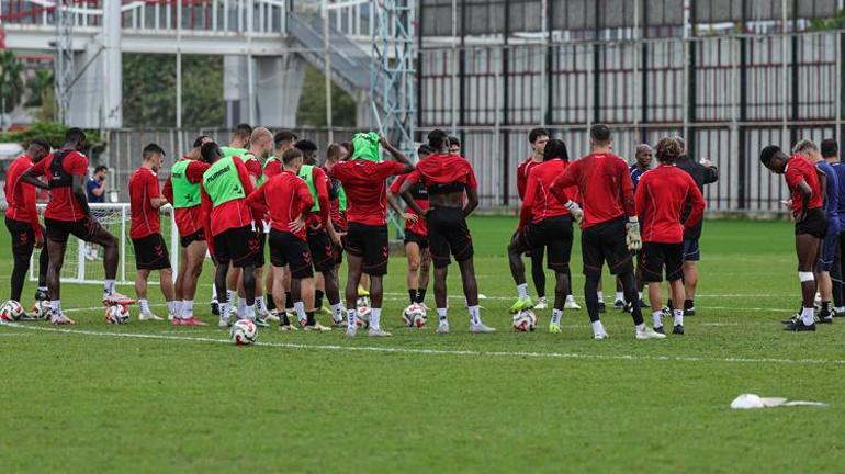 Samsunsporda ayrılık Soner Aydoğdu Bursaspora transfer oluyor