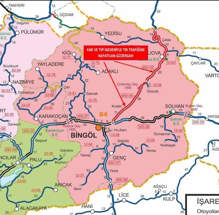 Bingöl-Erzurum karayolu yoğun kar yağışı ve tipi nedeniyle tır trafiğine kapatıldı